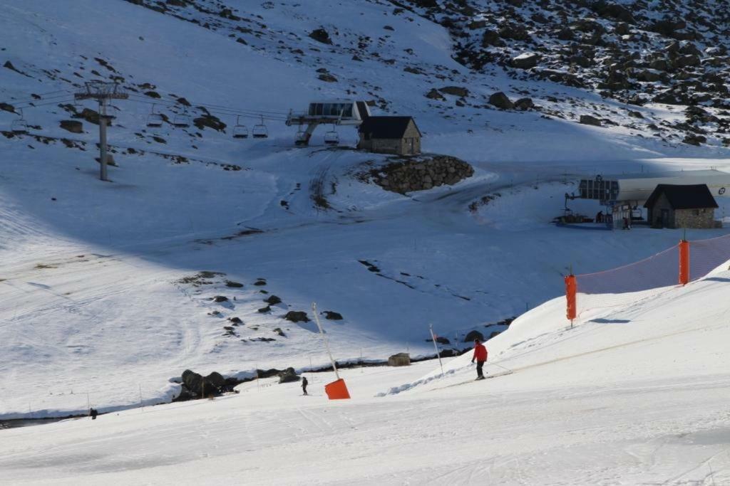 Au Pied Des Pistes + Cellier La Mongie